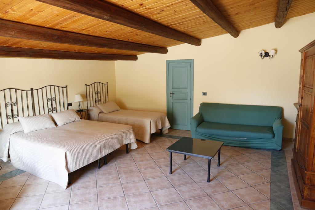 Albergo La Fontanella Noto Exterior photo