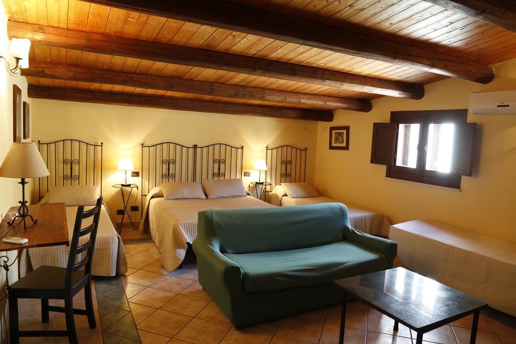 Albergo La Fontanella Noto Exterior photo