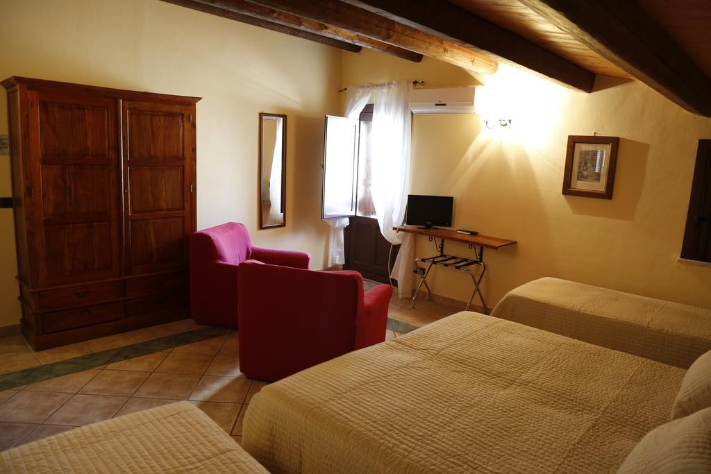 Albergo La Fontanella Noto Exterior photo